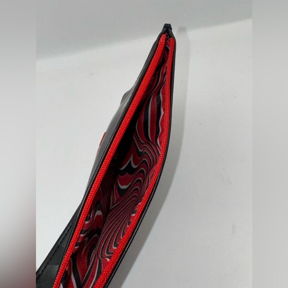 S.) EUC- MAC Double Sided Make Up pouch - Picture 6 of 10